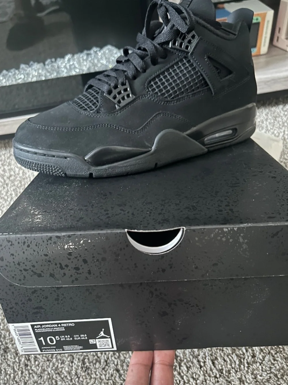 Jordan 4 Retro